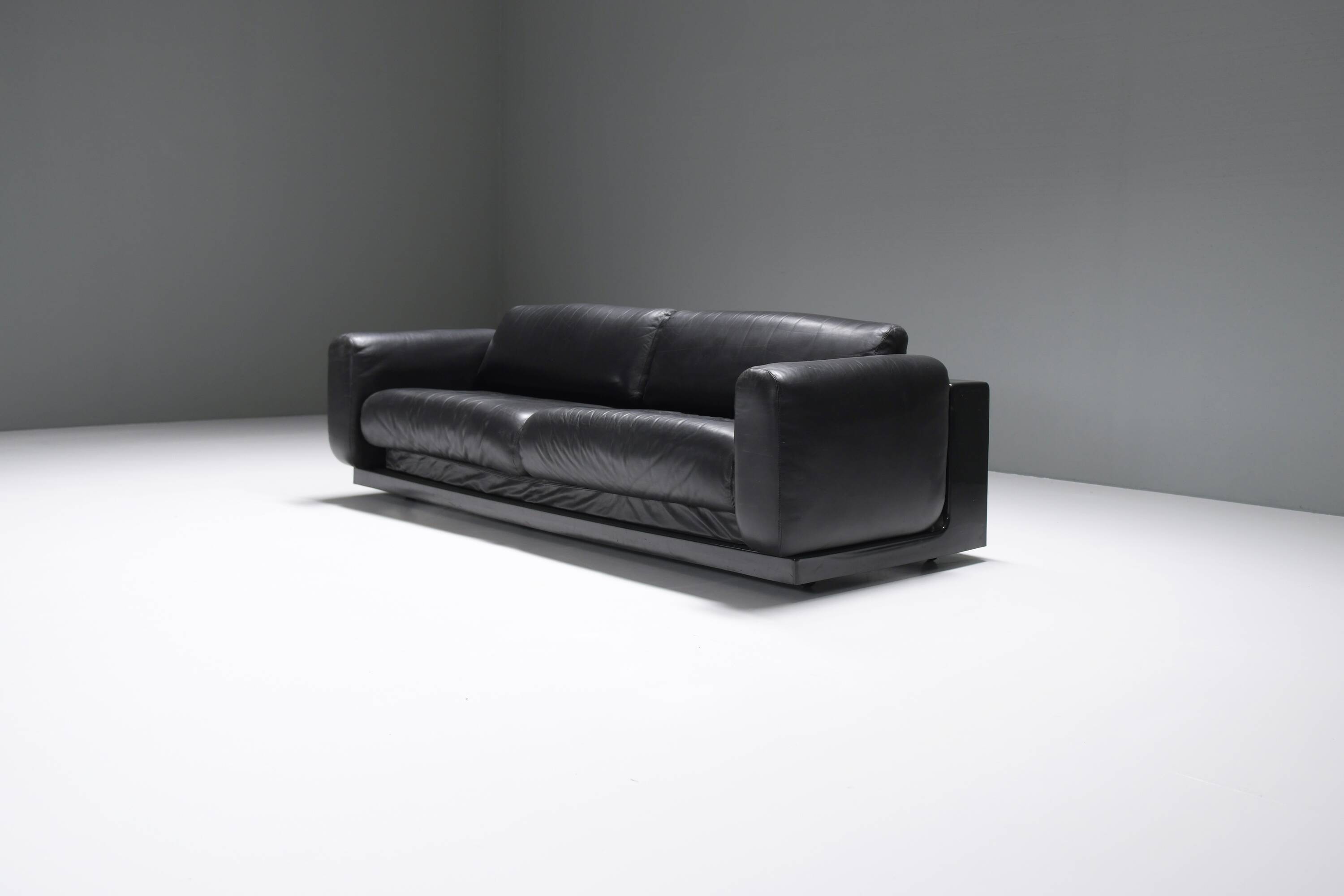 Rare Vintage Gradual lounge sofa in black leather by Cini Boeri for Knoll