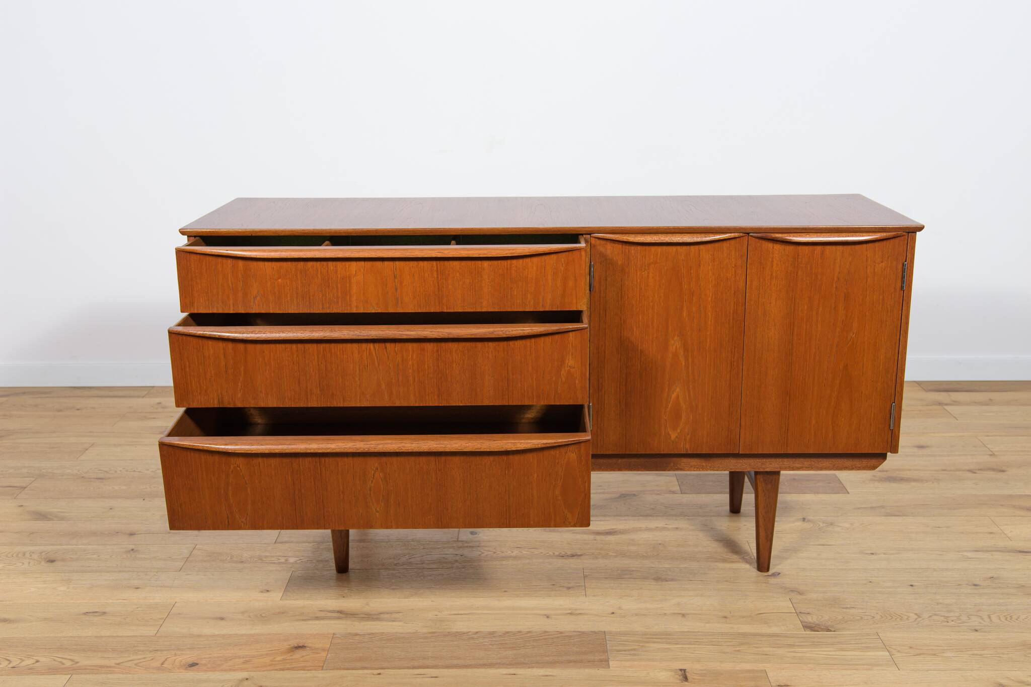 Small Mid-Century British Teak Sideboard, 1960s