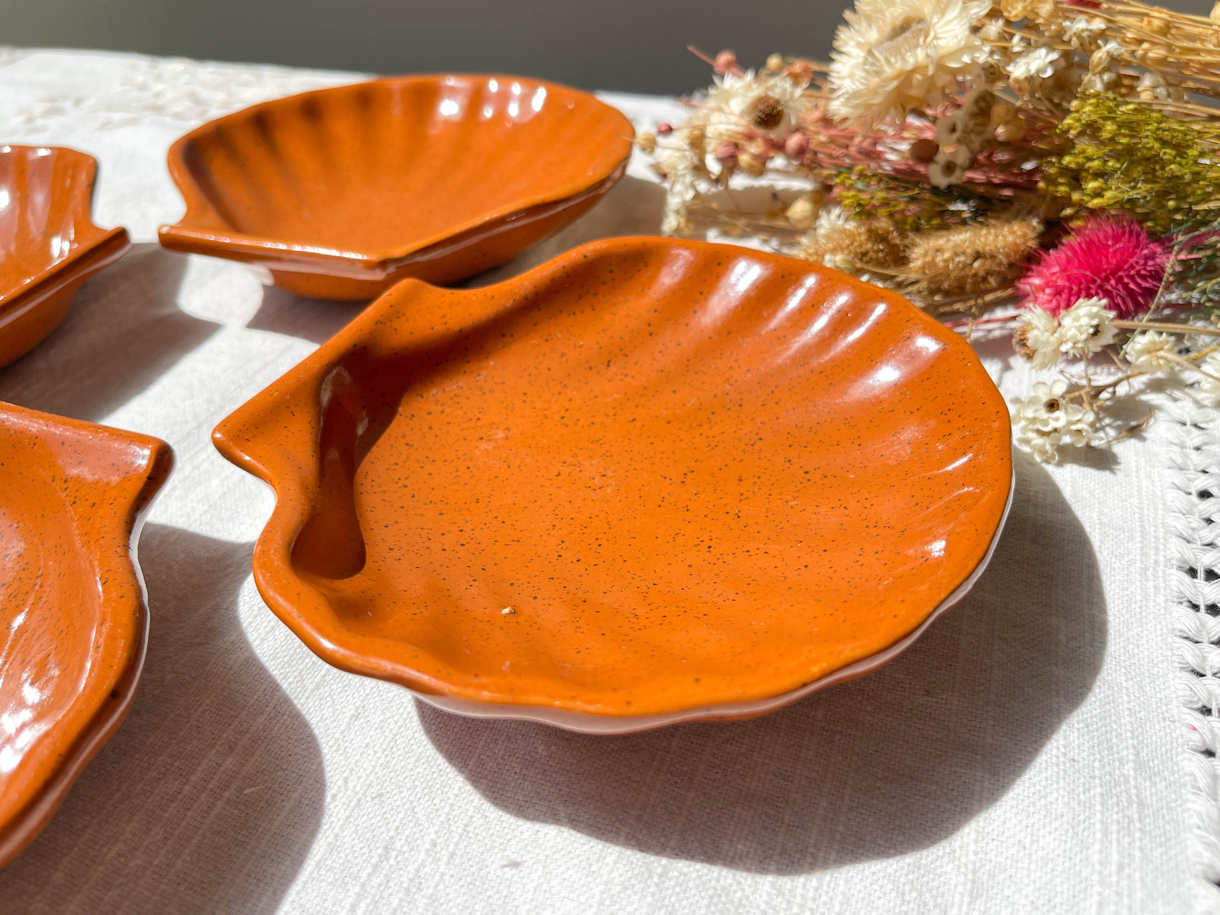 4 Vintage Emile Henry Ceramic Scallop Shells Speckled Made in France 1950