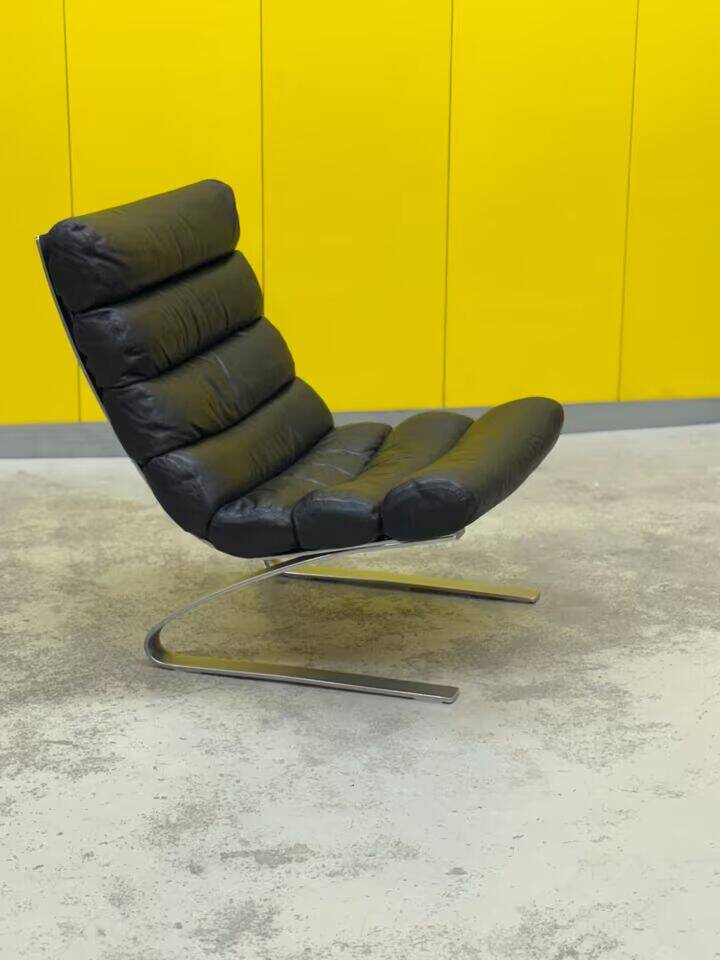COR "Sinus" Cantilever Lounge Chair – Black Leather & Steel (1976)