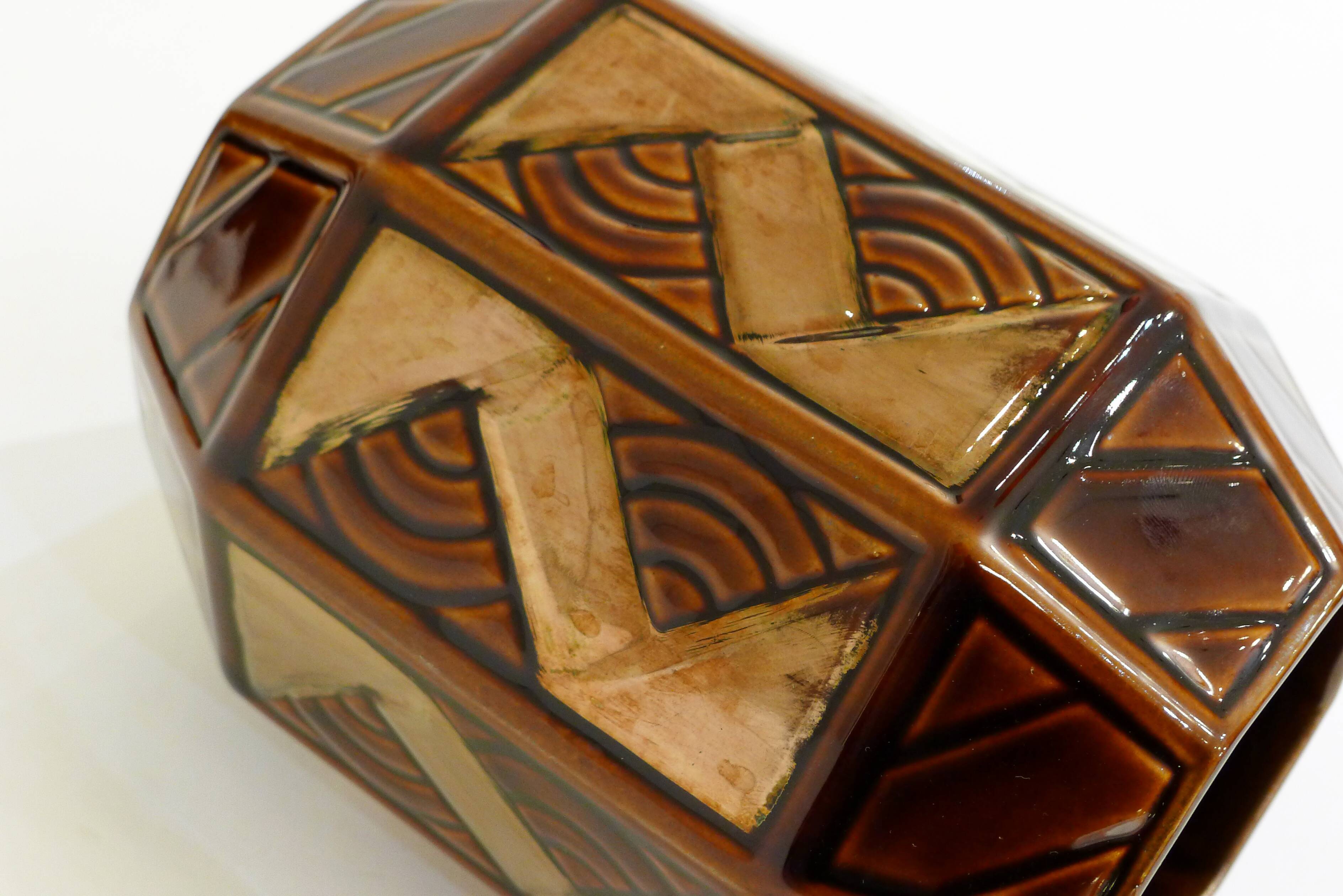 Vase St-Clement copper graphic decoration