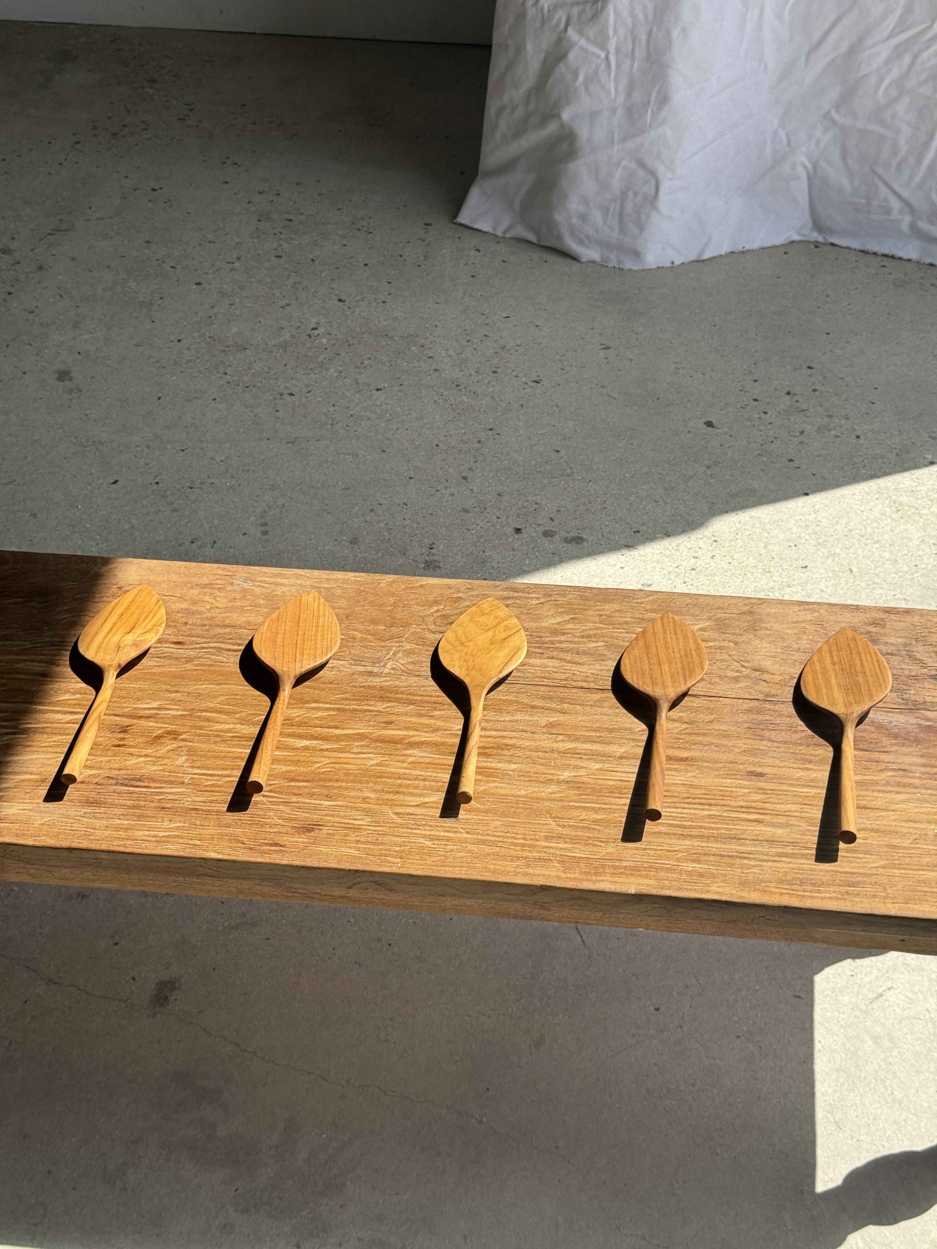 Teak pie server kitchen utensil L30 W8