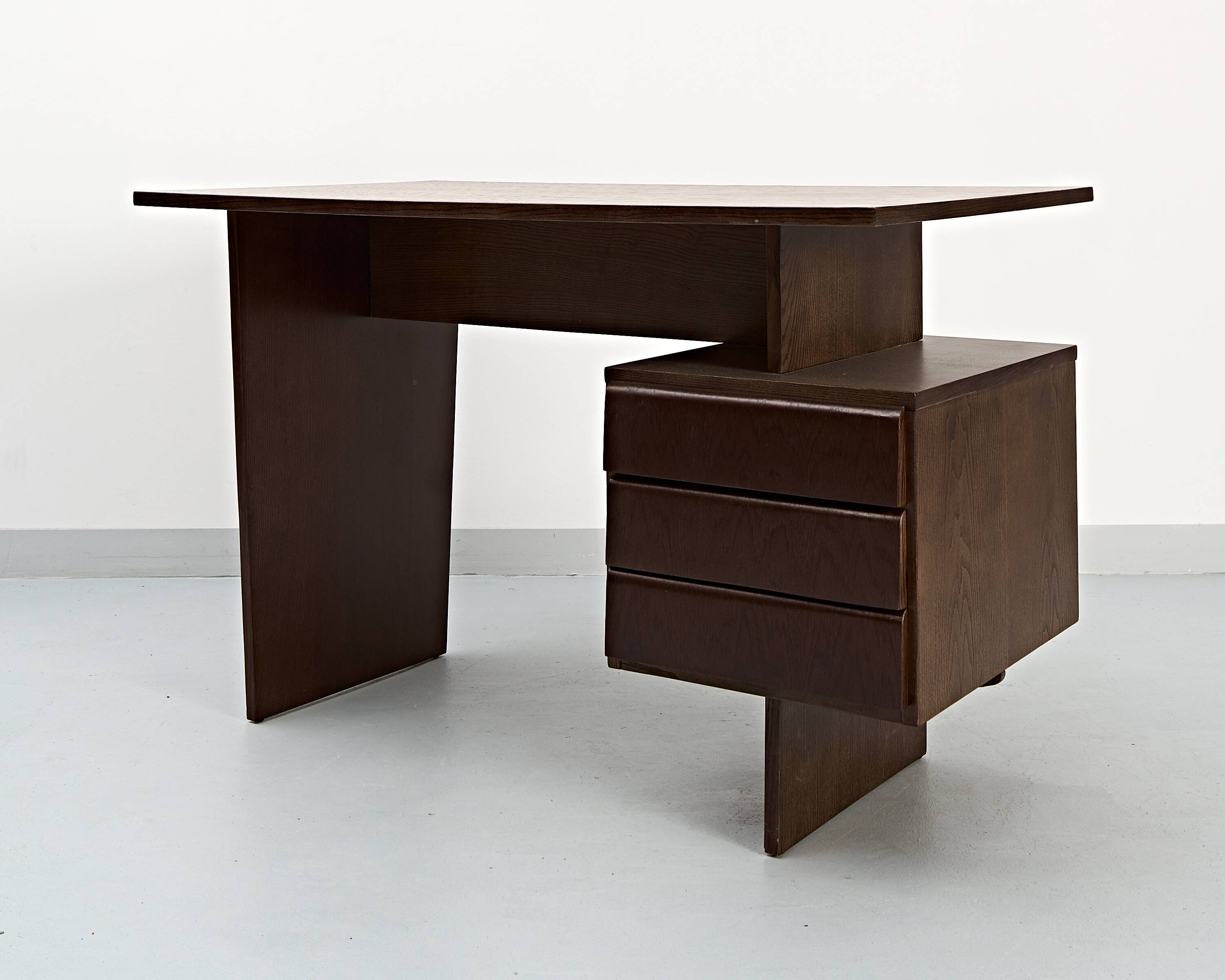 Czechoslovakian Writing Desk by Bohumil Landsman for Jitona, 1970s
