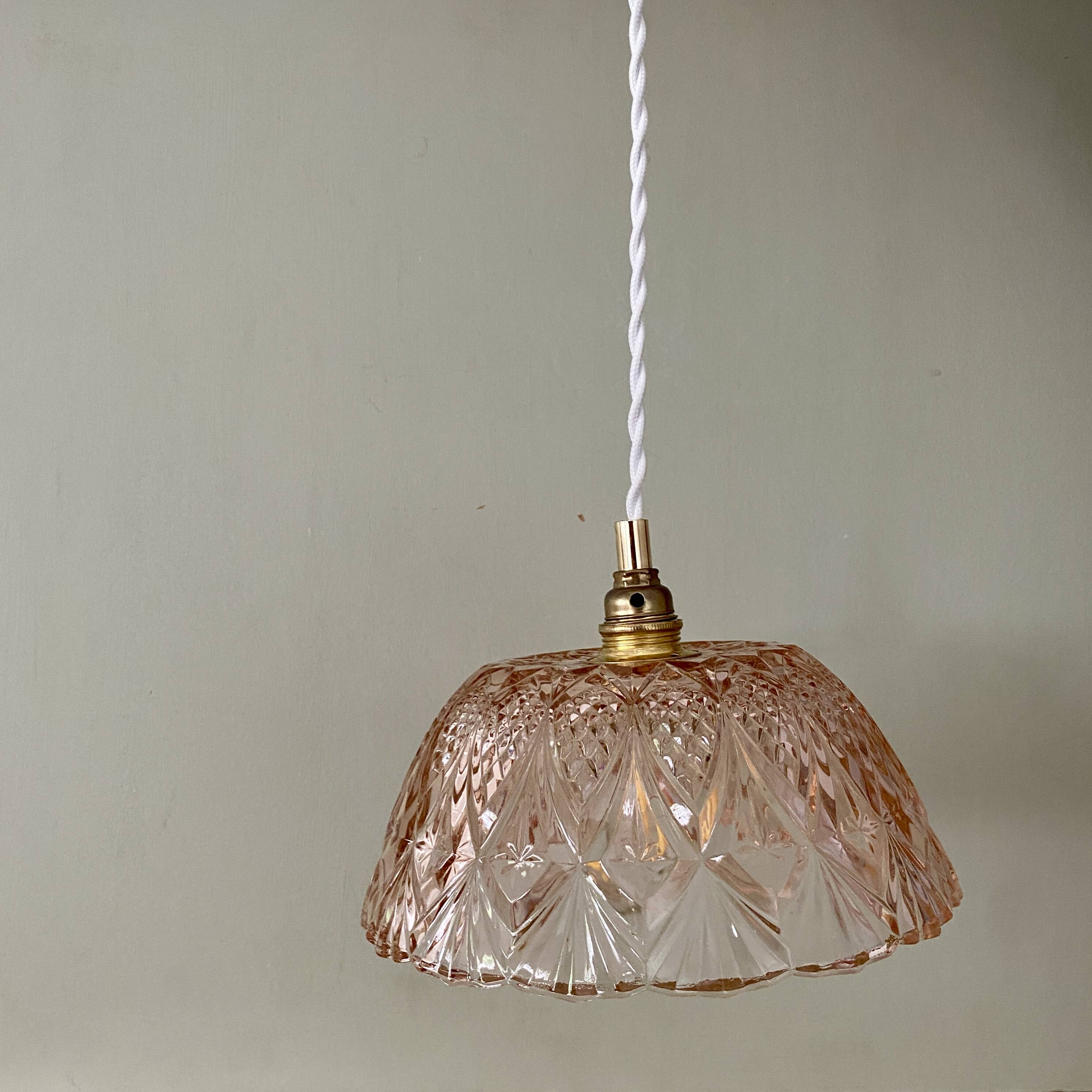 Vintage lampshade pendant light in pink molded glass - tableware collection -