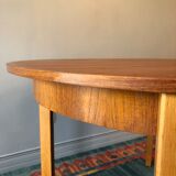 Vintage round table with built-in extension