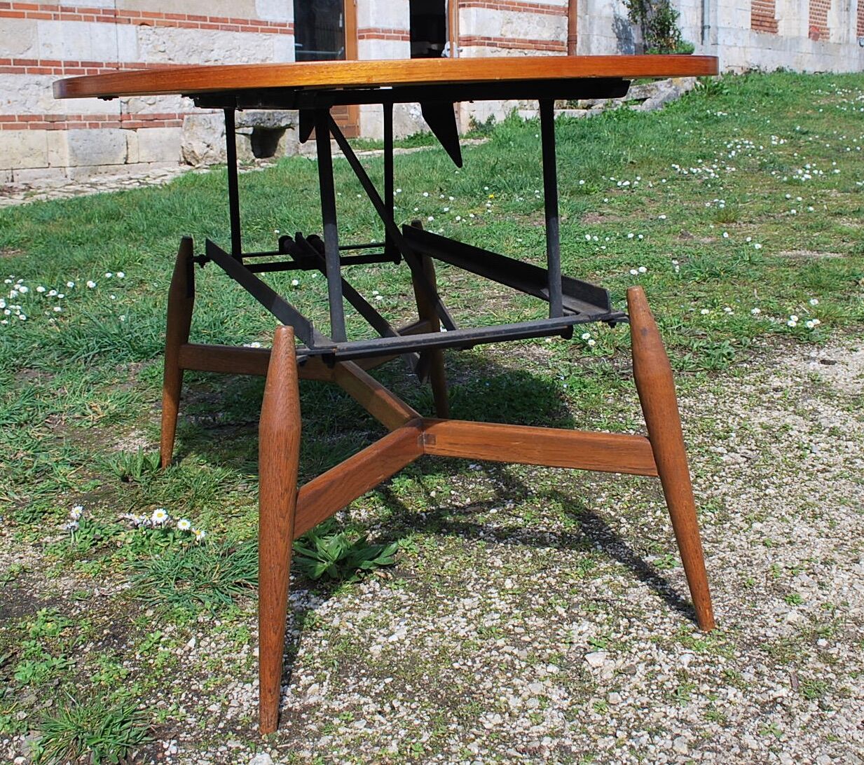 Smorrebrod liftable table