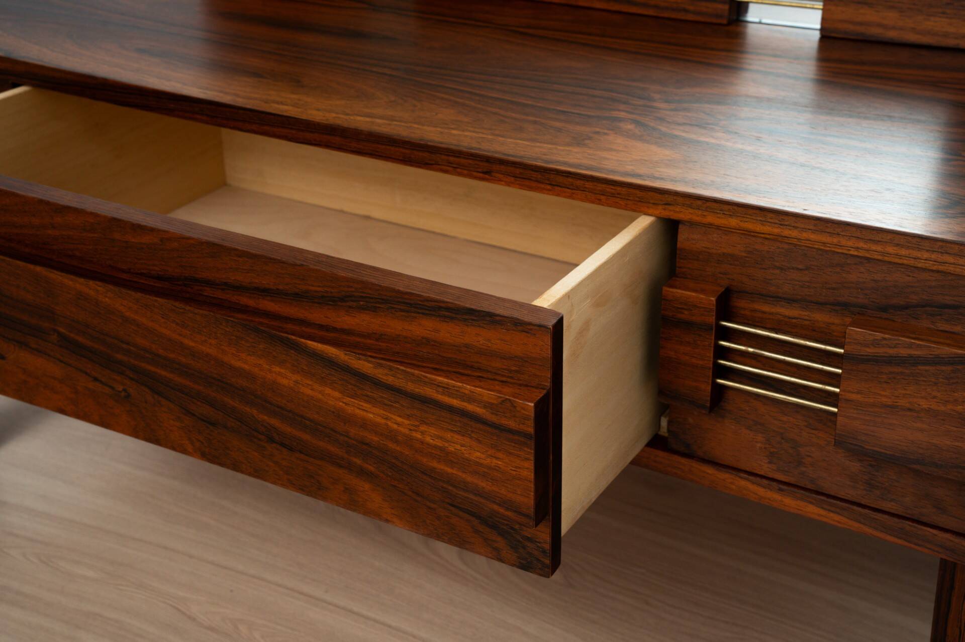 Miroir suédois du milieu du siècle avec console de coiffeuse – Ateljé Glas & Trä
