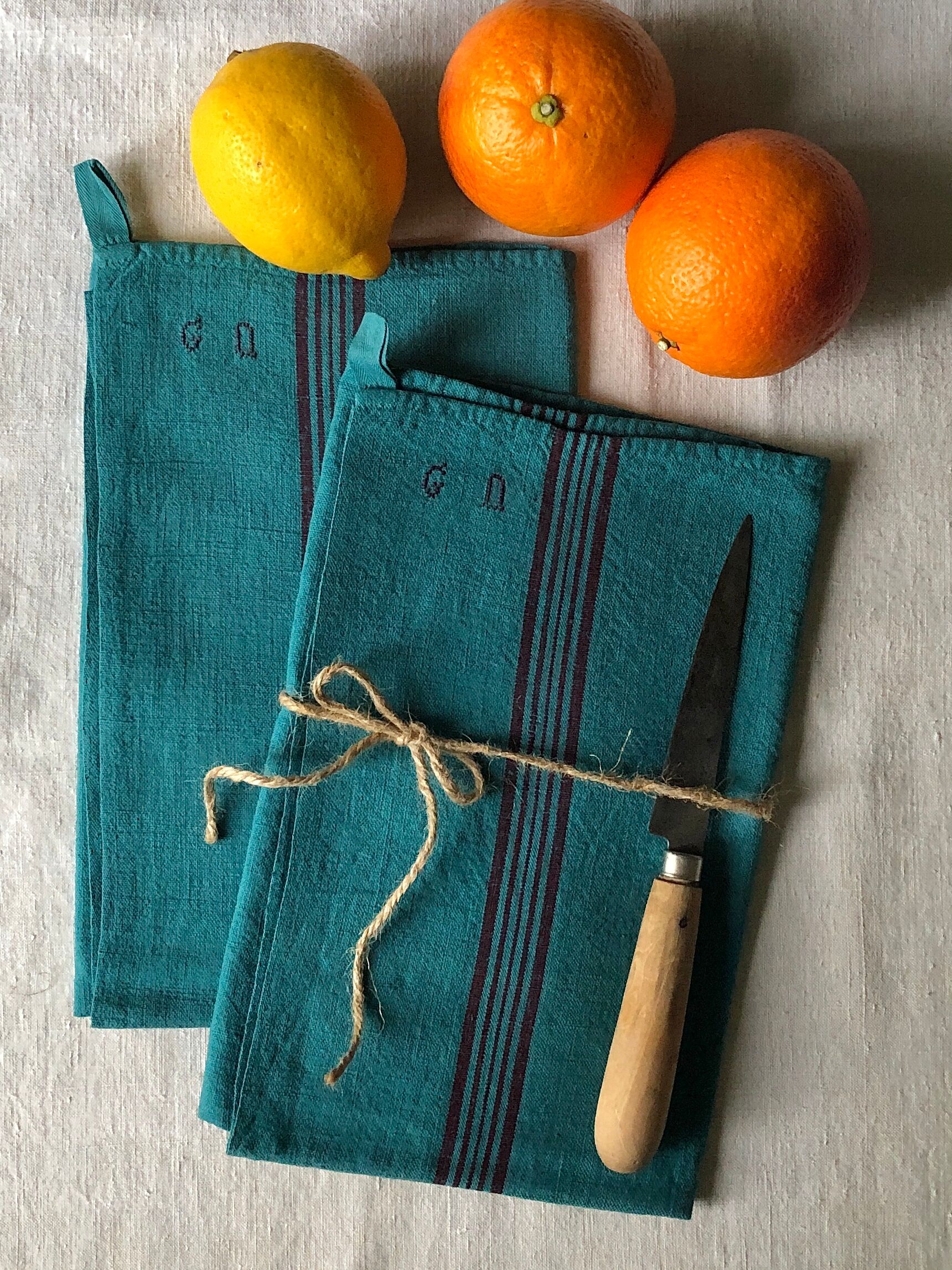 Antique clothes in linen and caribbean blue cotton