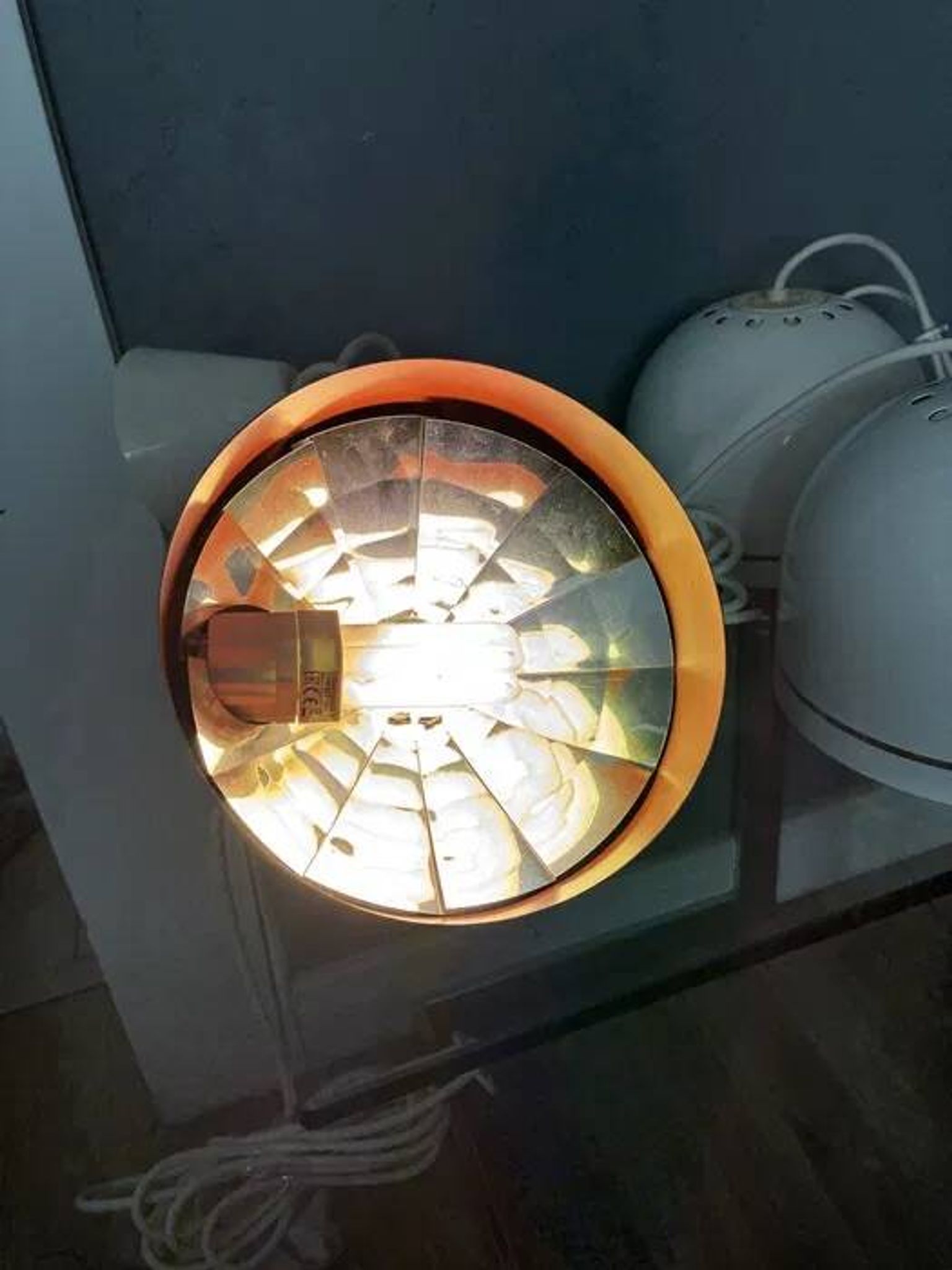4 lampes suspensions Space Age blanches Philips 201-110, années 1970