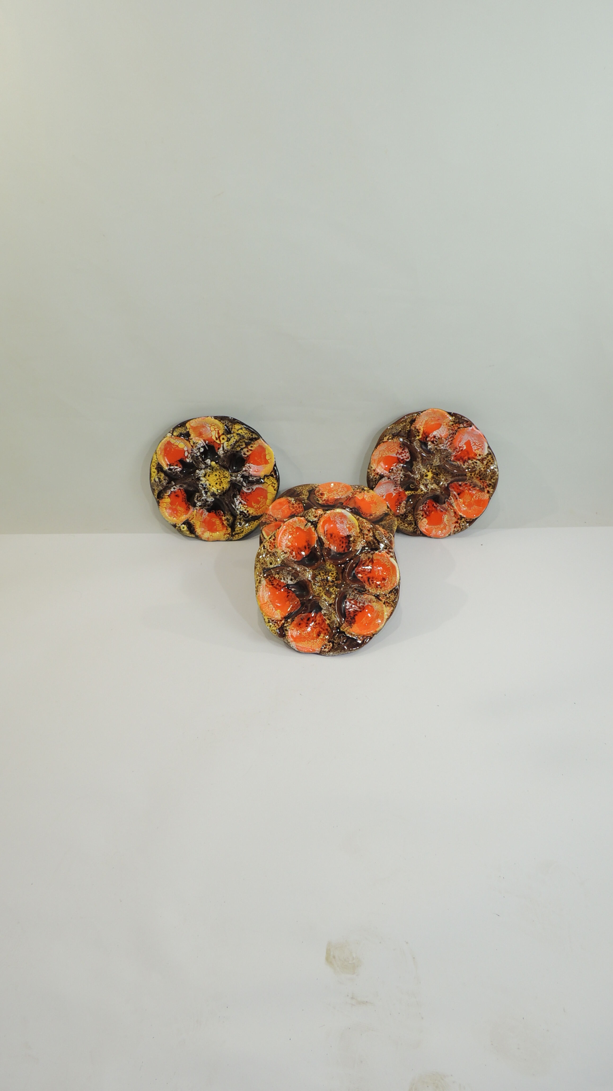 Lot six oyster plates /slip/faience
