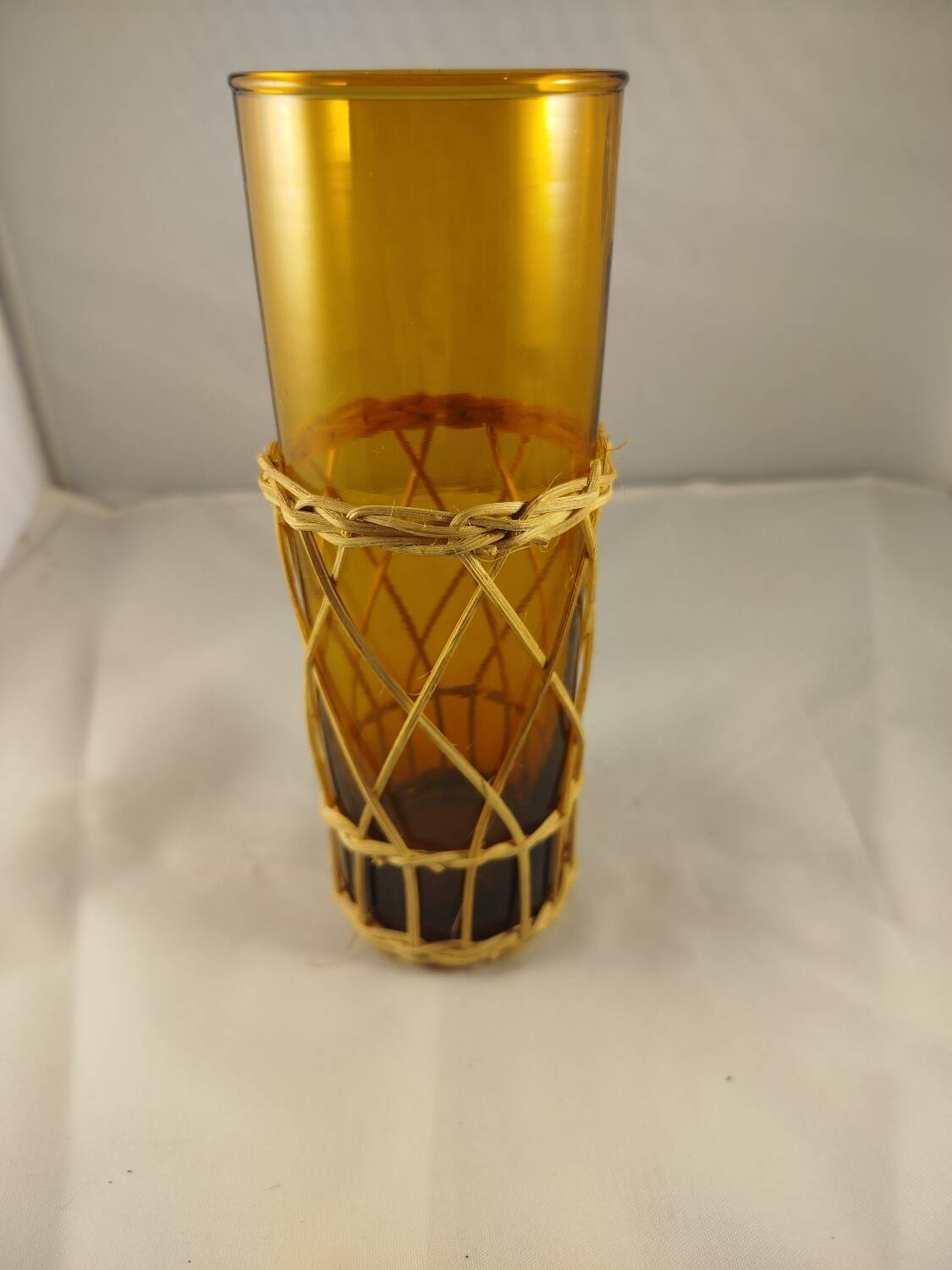 Carafe and 5 glasses set, amber glass and woven wicker, bohemian chic