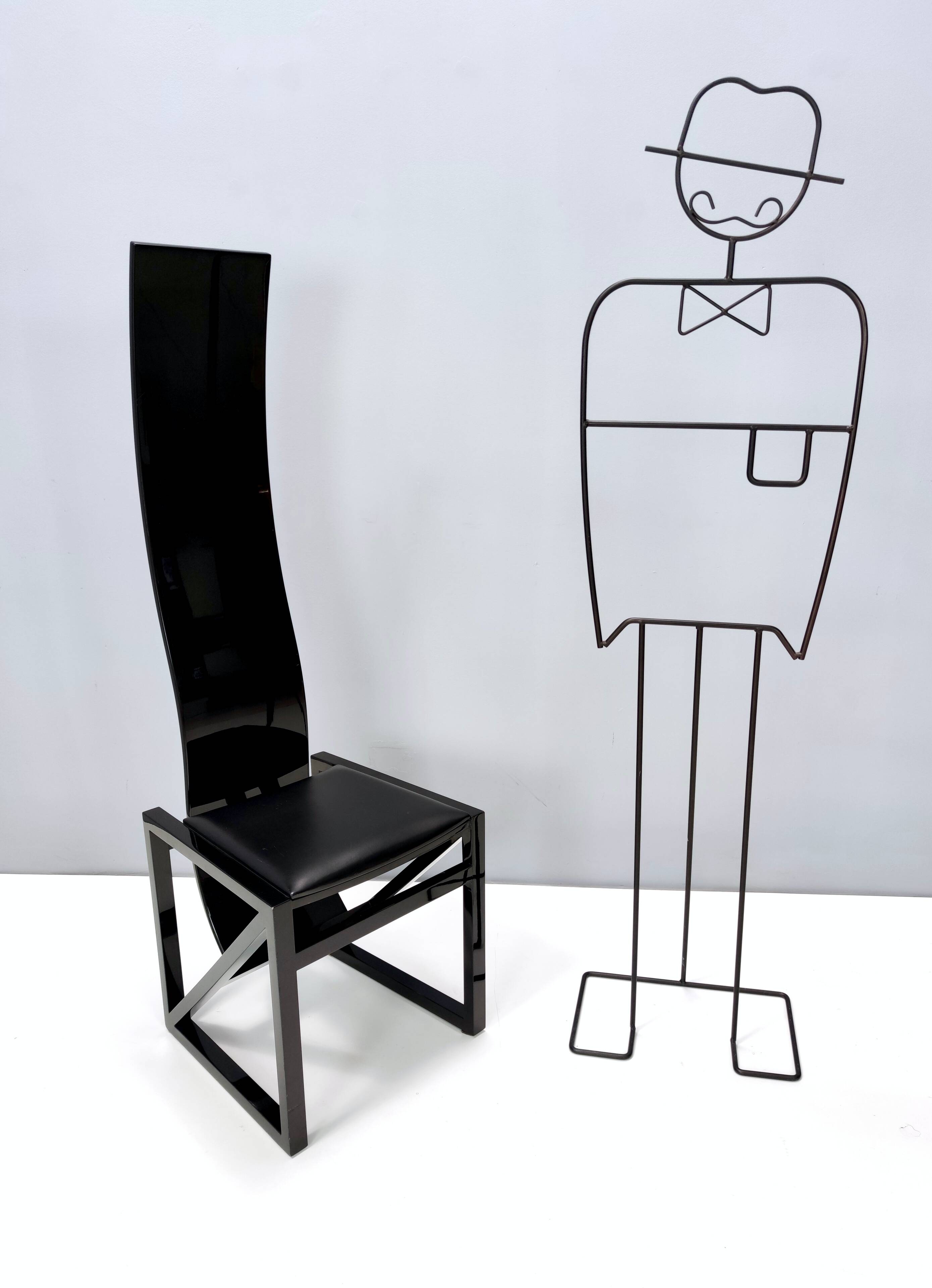 This chair from the EDO series was designed by the Japanese architect Kisho Kurokawa in the 1980s an
