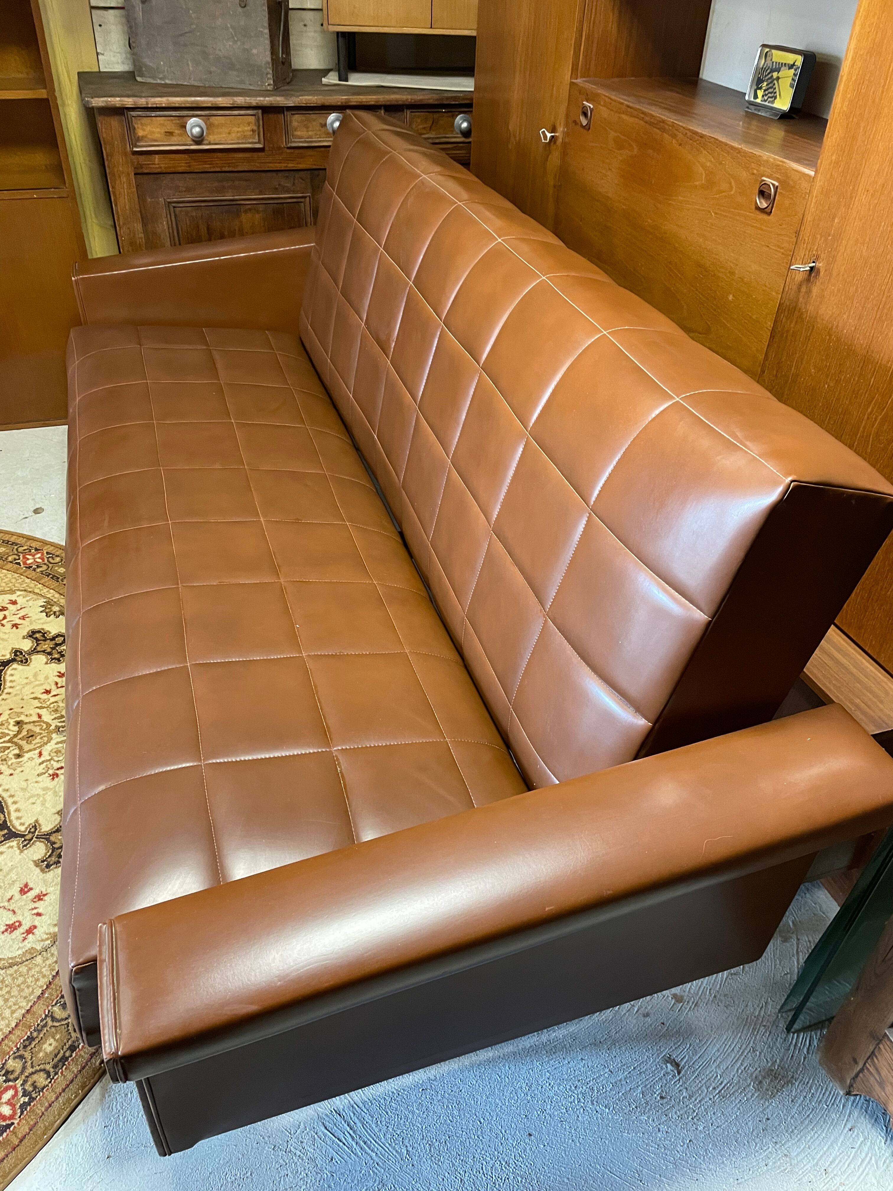 Set sofa daybed and armchair skaï vintage year 50