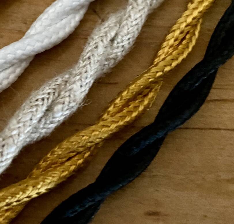 Suspension abat-jour vintage en opaline jaune