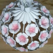 Suspension vintage fleurs tôle peinte