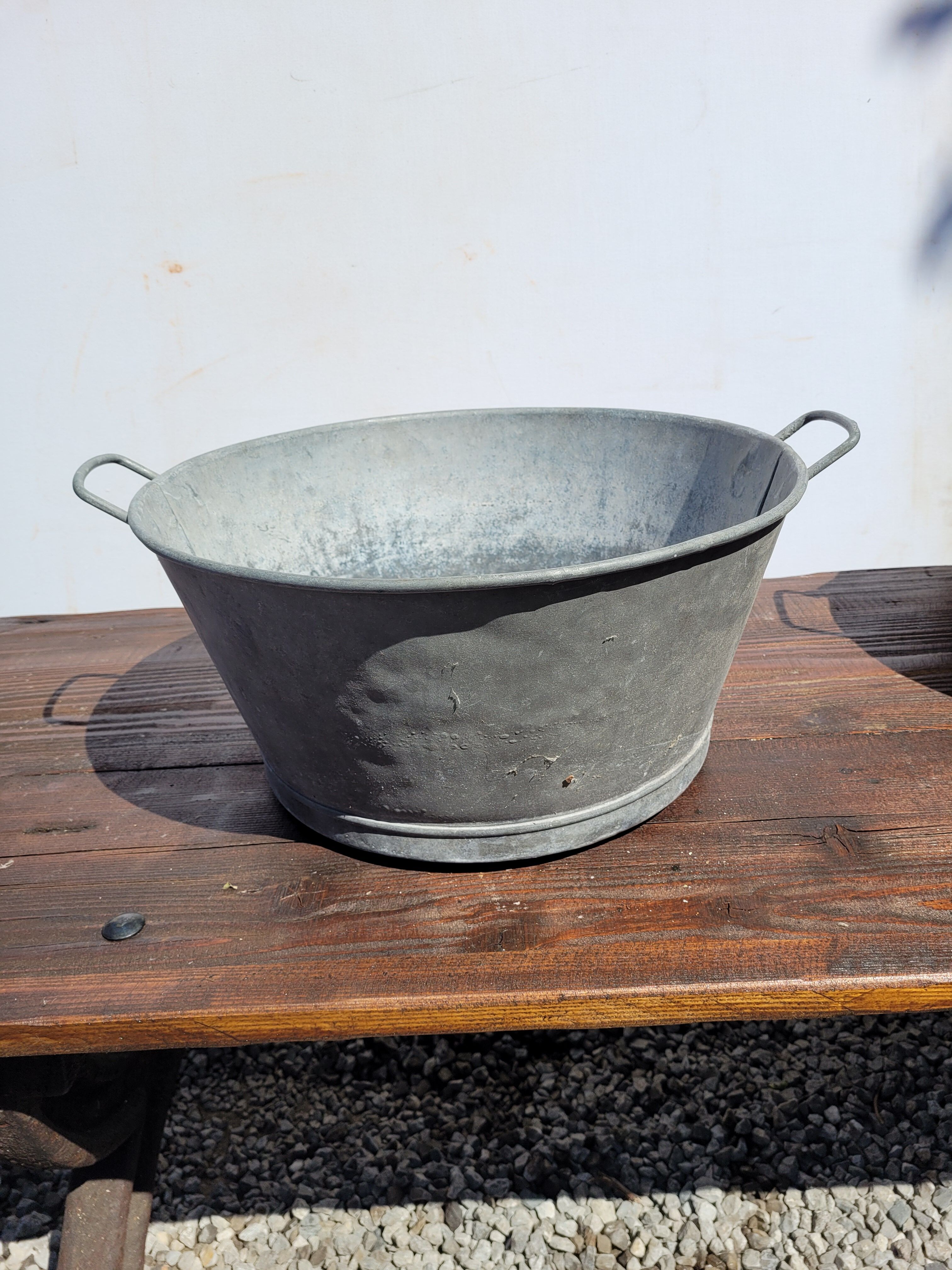 Zinc basin 43cms in diameter