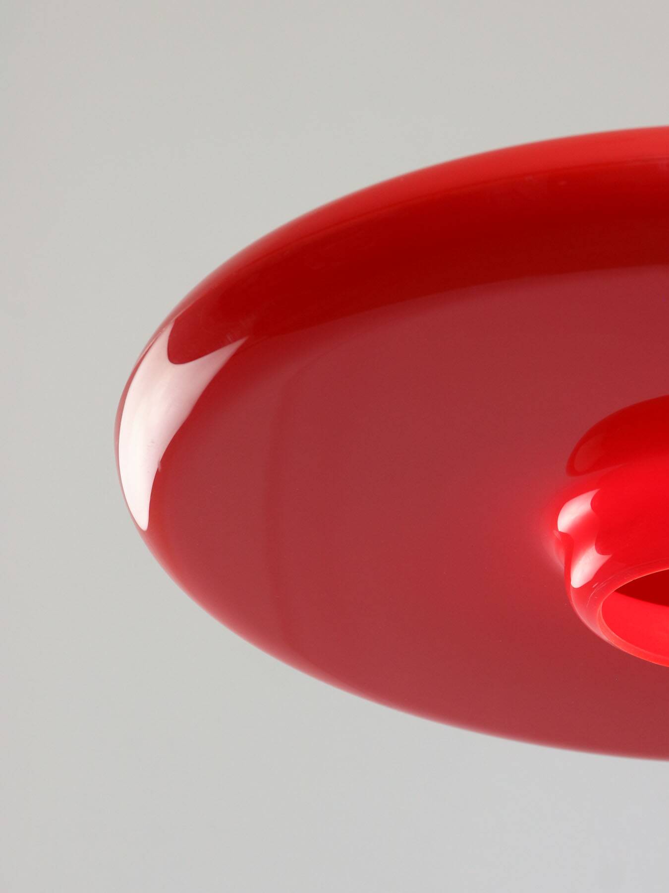 Space-Age Saucer Pendant in Red Plexiglas from Guzzini, 1960s