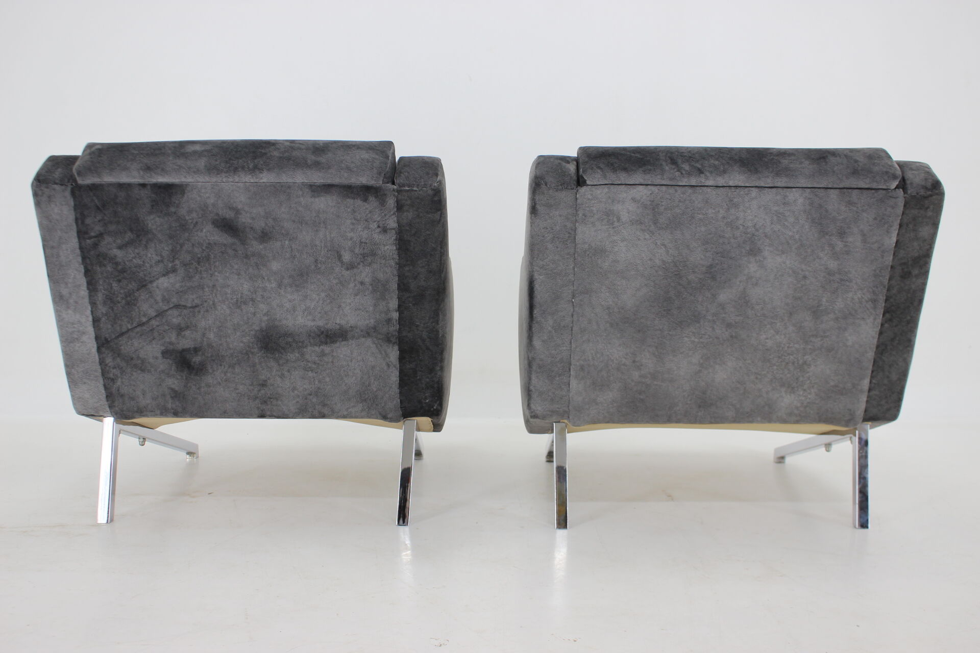 1970s pair of italian design armchairs