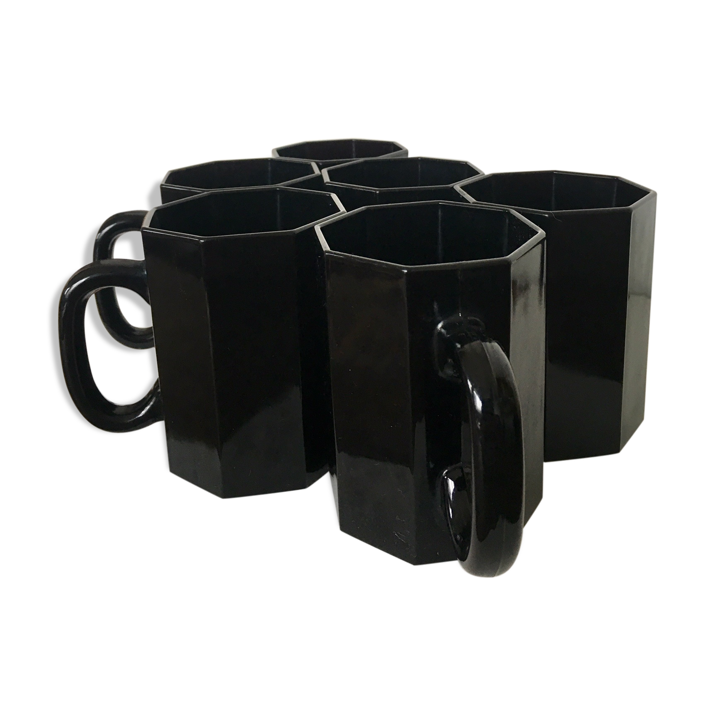 Honeycomb cups in black opaline