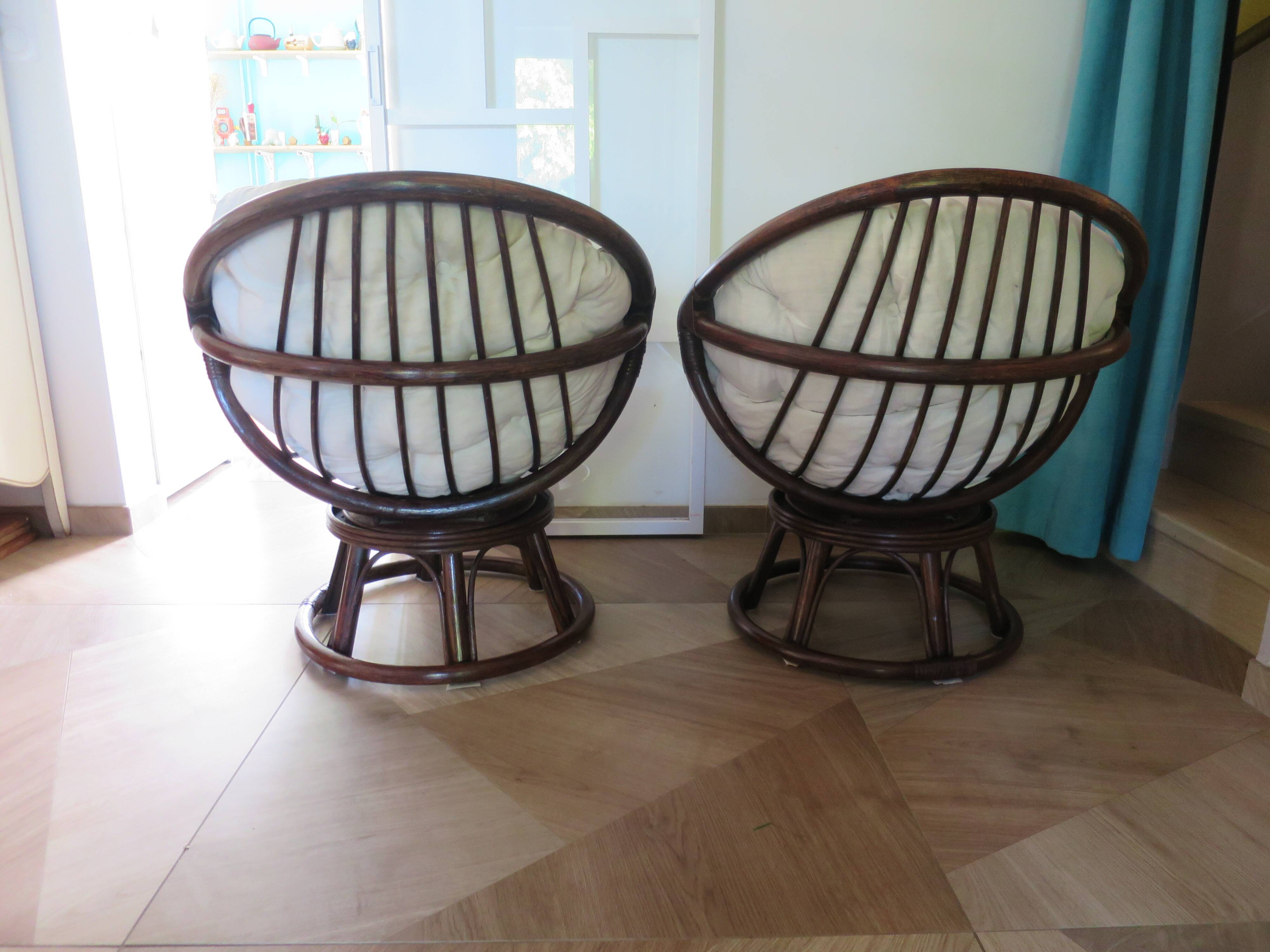 Vintage set of 2 swivel chairs in bamboo and rattan - Papasan shape