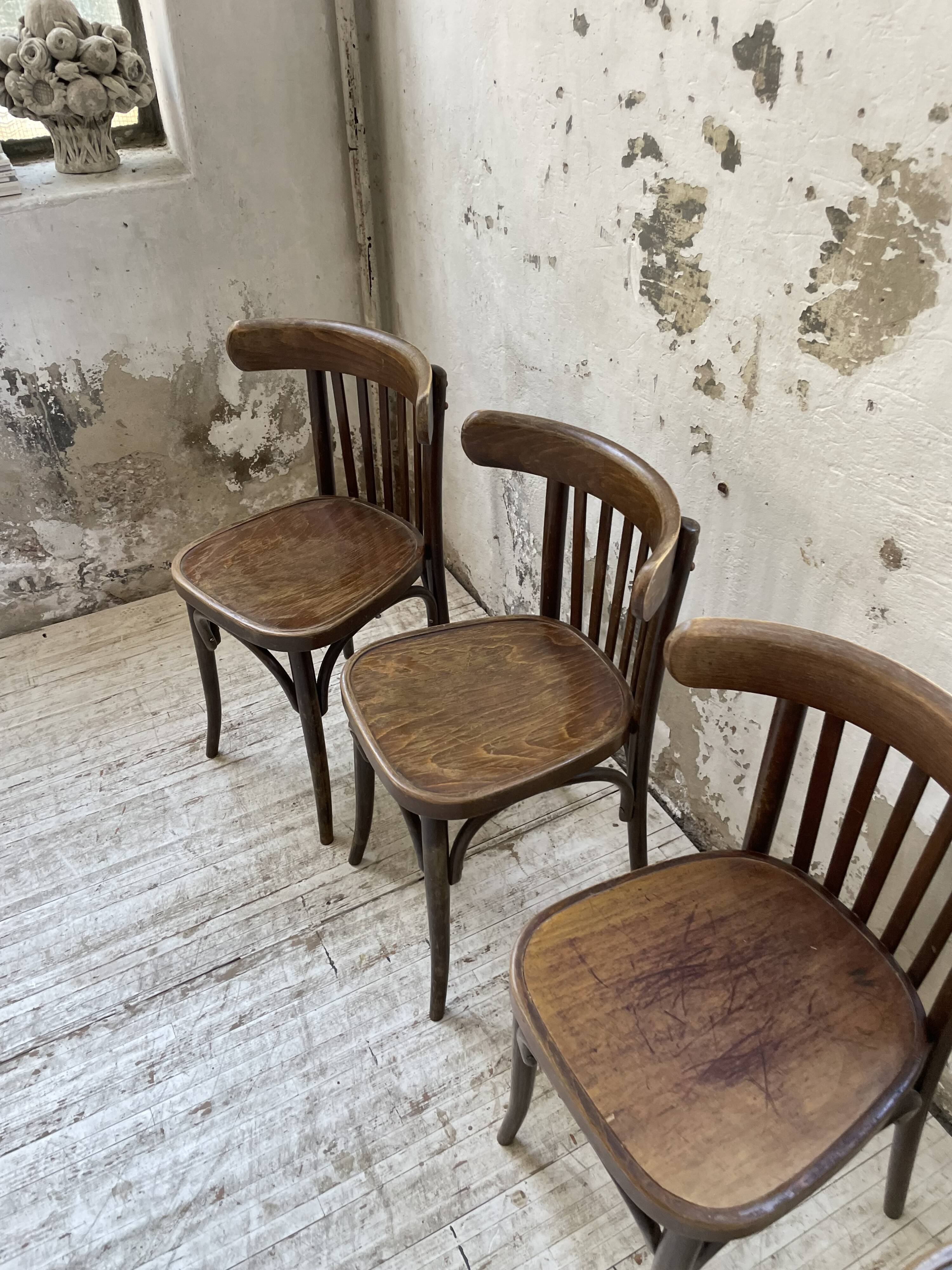 Set of 4 wooden bistro chairs