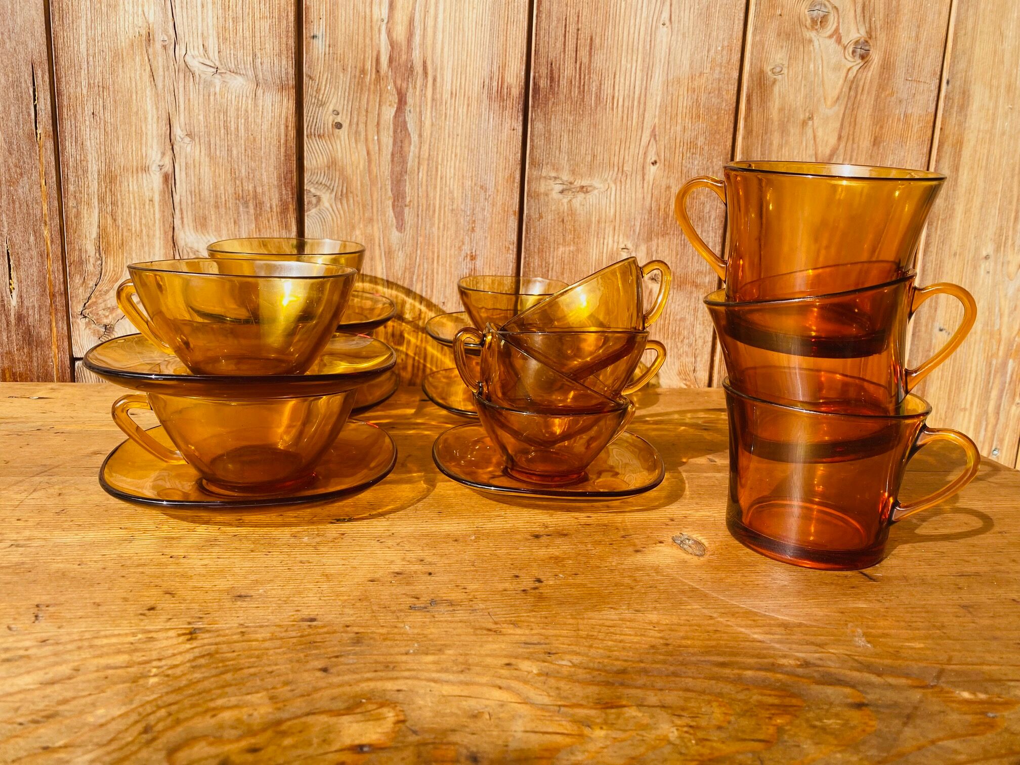 Vereco amber brown cup and mug set