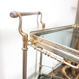 Golden neoclassical dessert