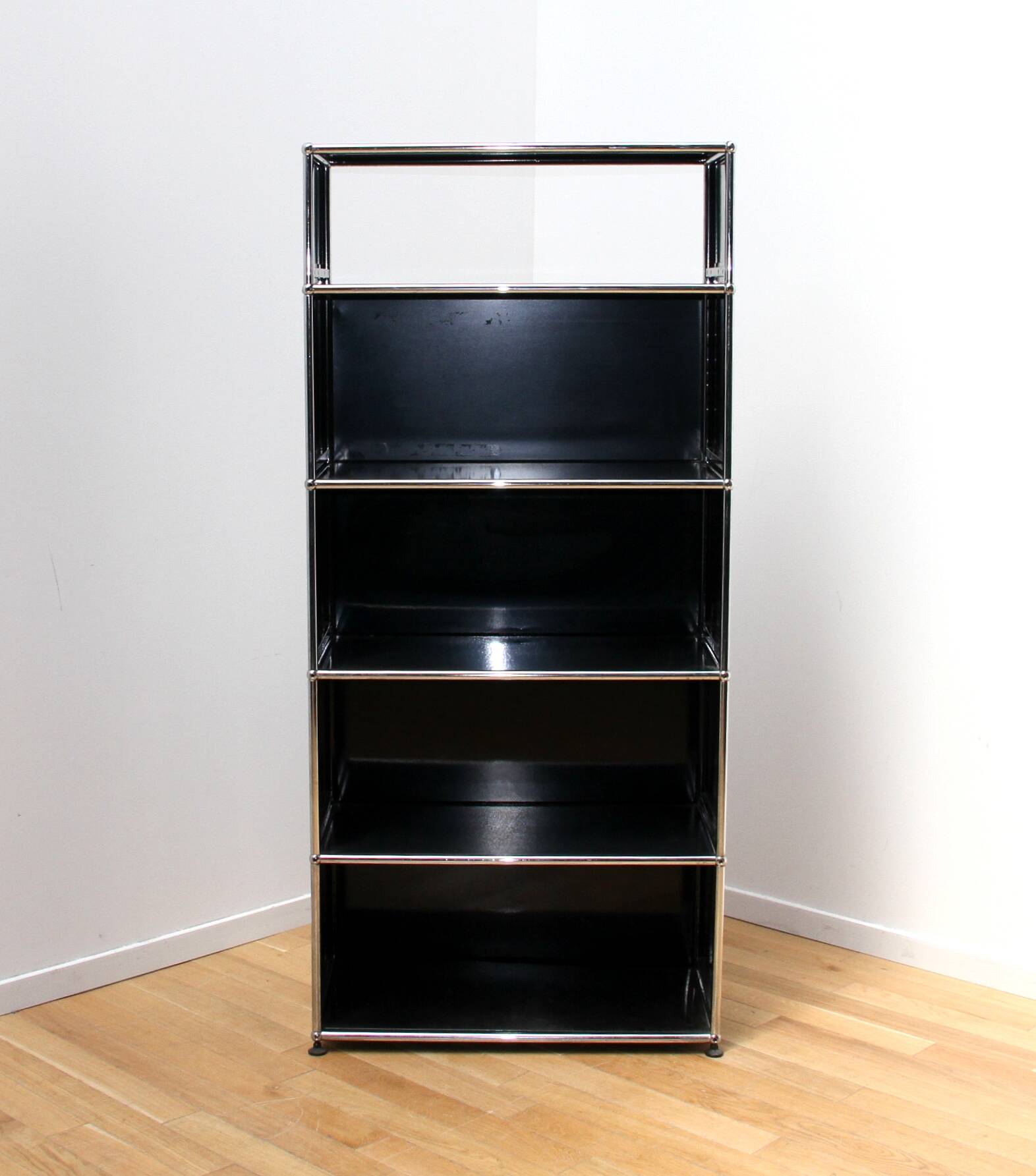 USM Haller storage unit