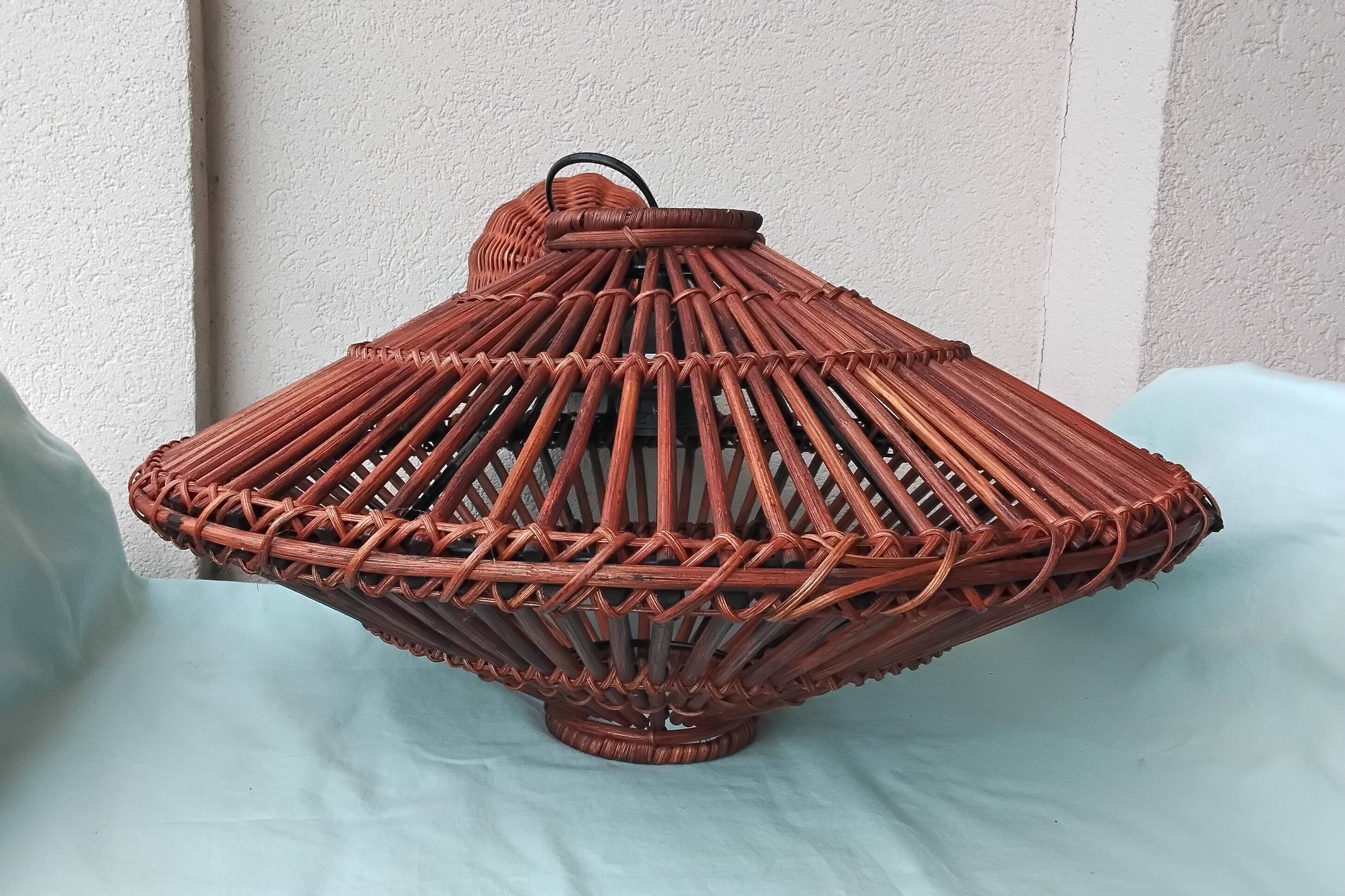 Rattan pendant light