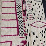 Handmade Moroccan Berber rug 284 x 176 CM