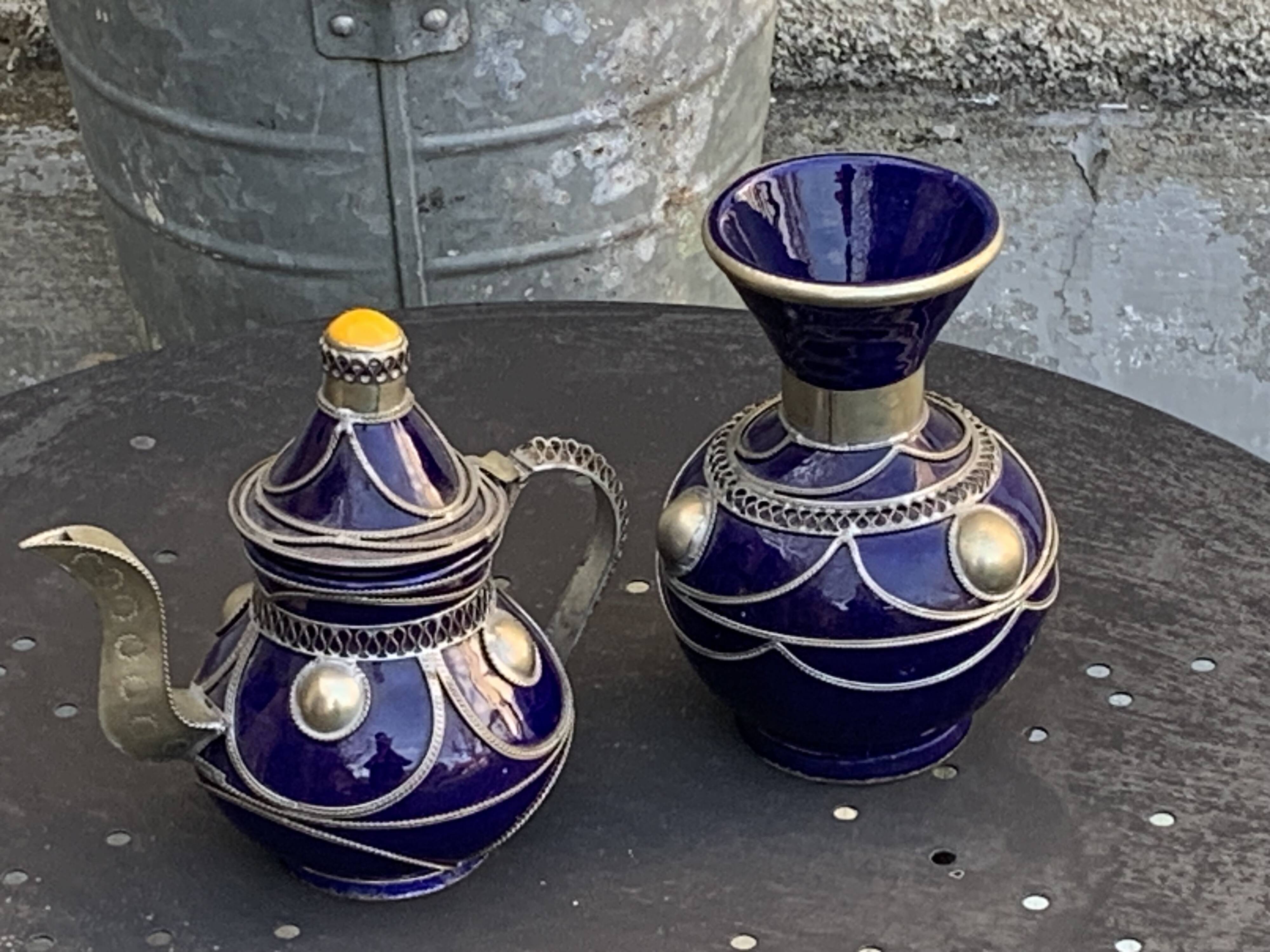 Vase and small teapot in cobalt blue enameled ceramic with artisanal and oriental pewter inserts