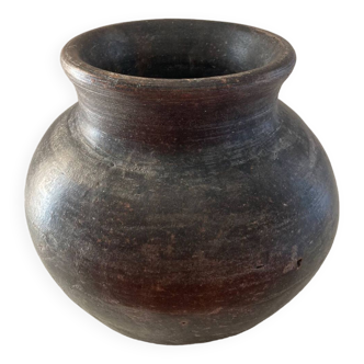 Terracotta pot