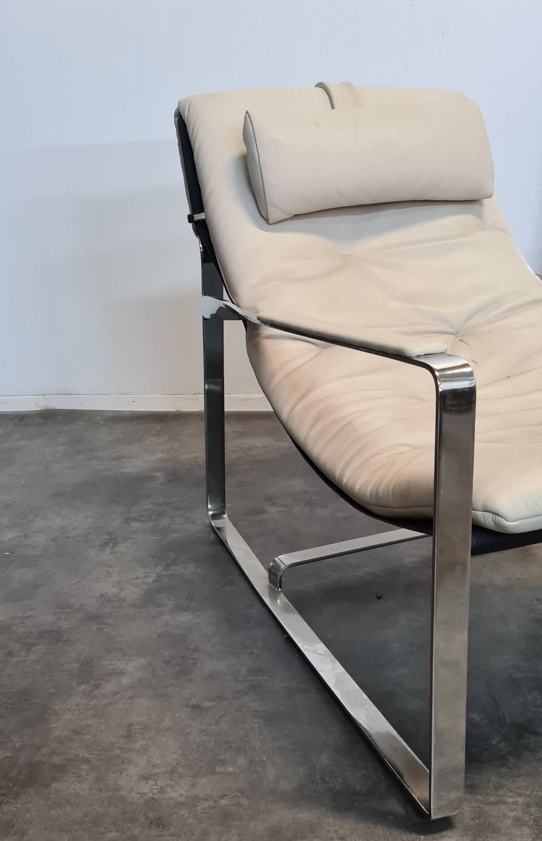 Italian lounge chairs