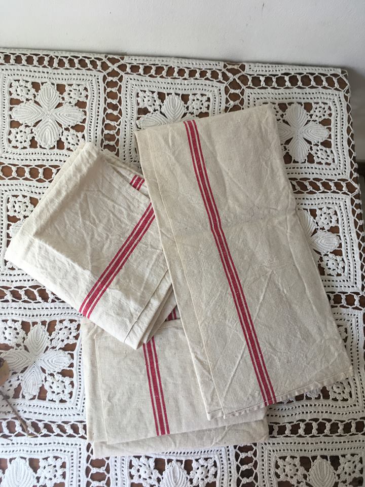 Set of 3 old cloths in thick linen