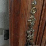 Paire d'anciennes portes en bois chêne sculpté