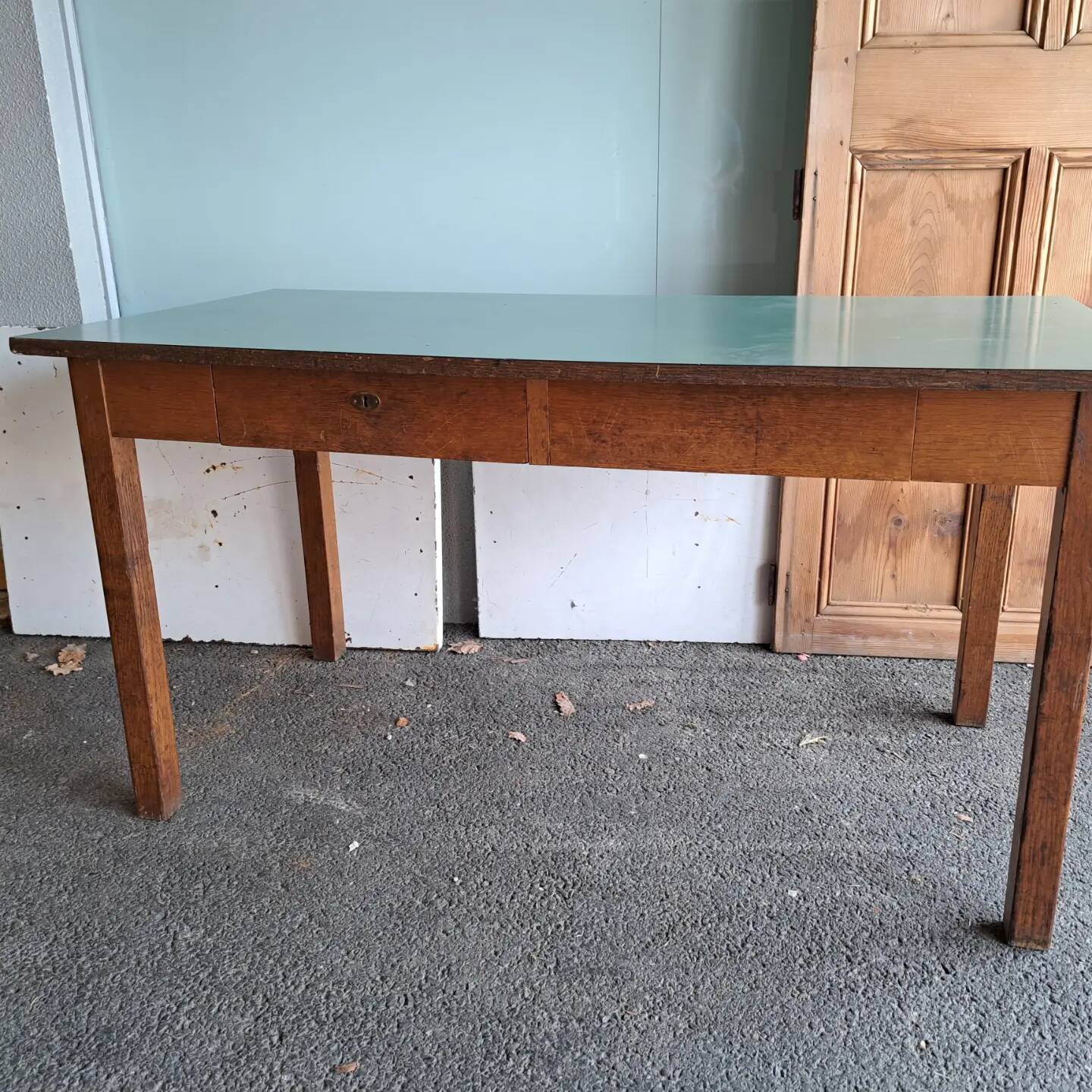 Table de réfectoire