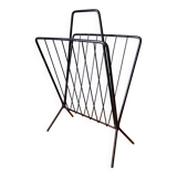 Metal magazine holder