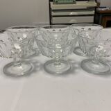 Coupes en verre transparentes anciennes