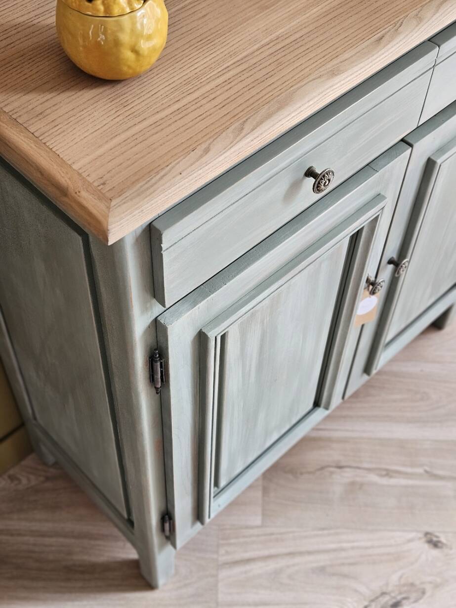 Renovated and distressed Parisian sideboard | Lucien