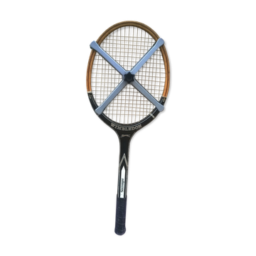 Tennis racket