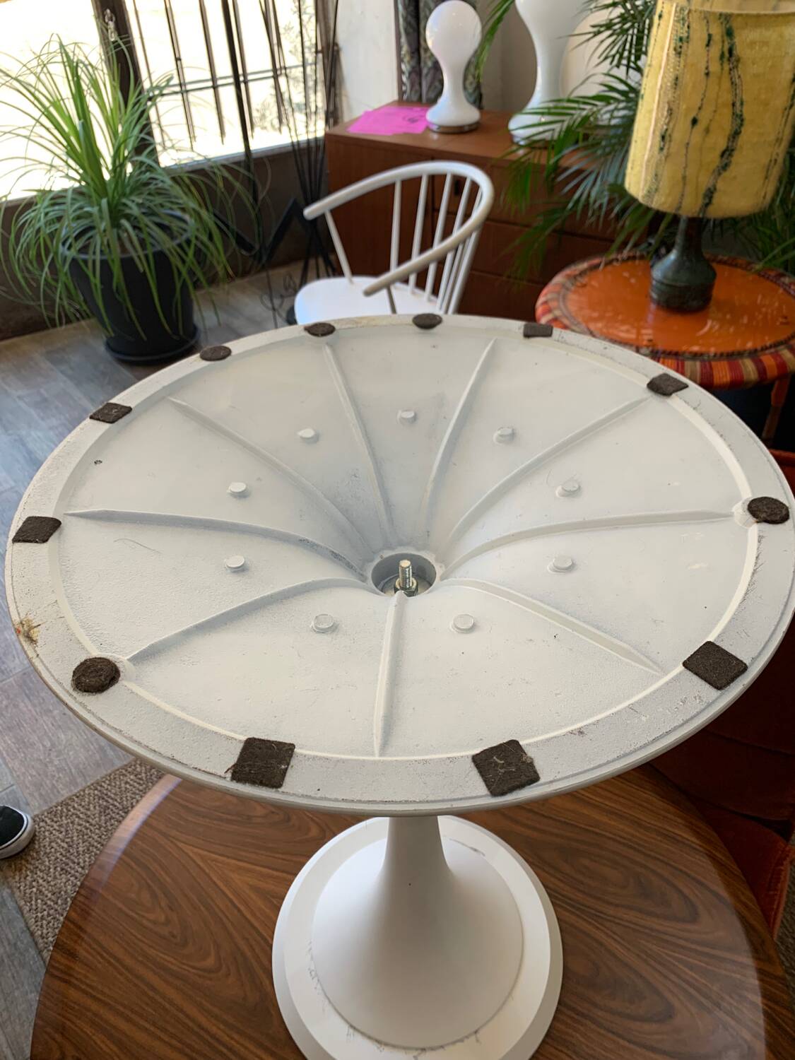 80s tulip dining table