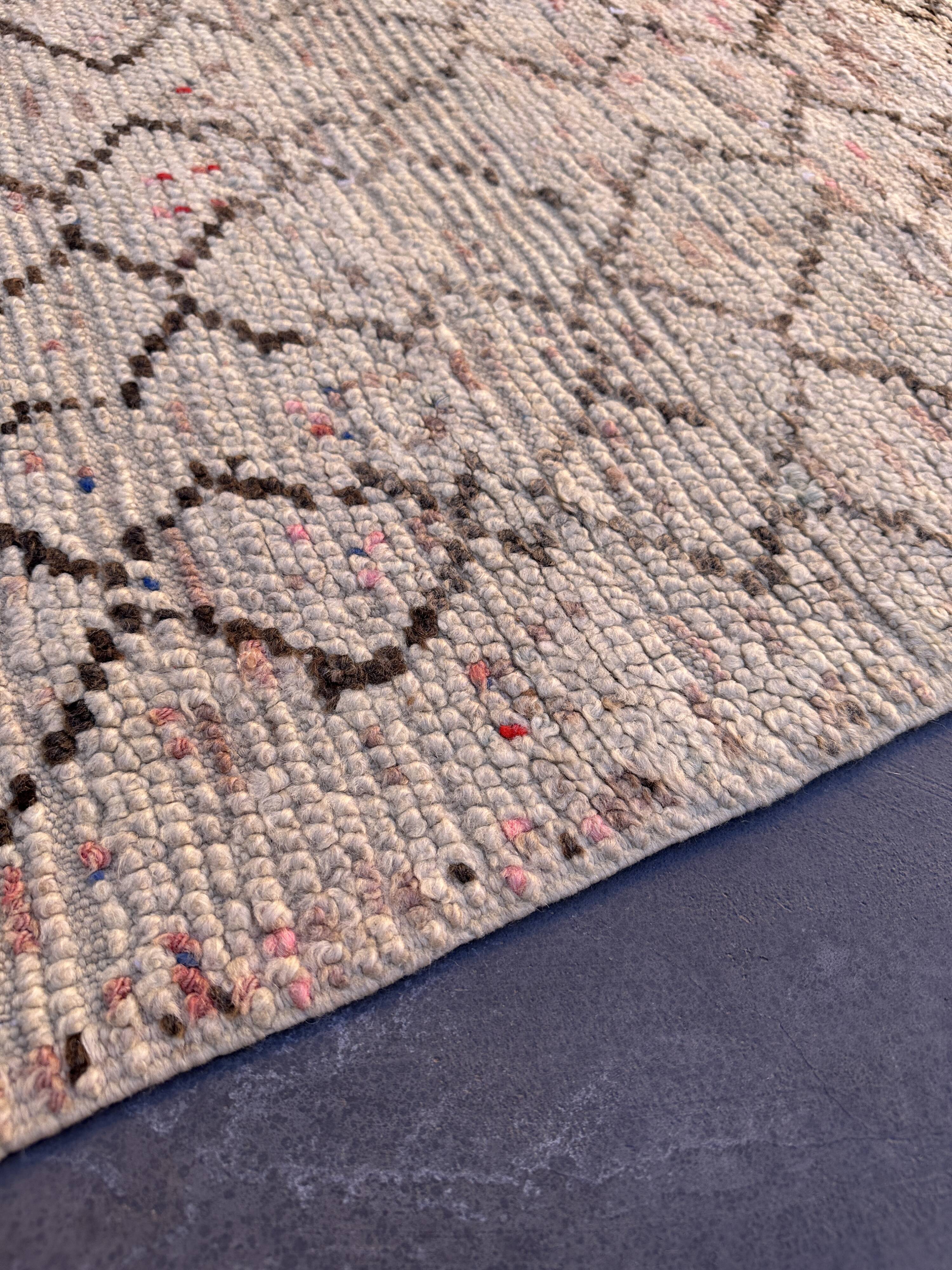 Moroccan carpet - 141 x 226 cm