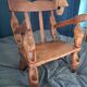Chaise enfant en chêne sculpté. Ancien meuble breton