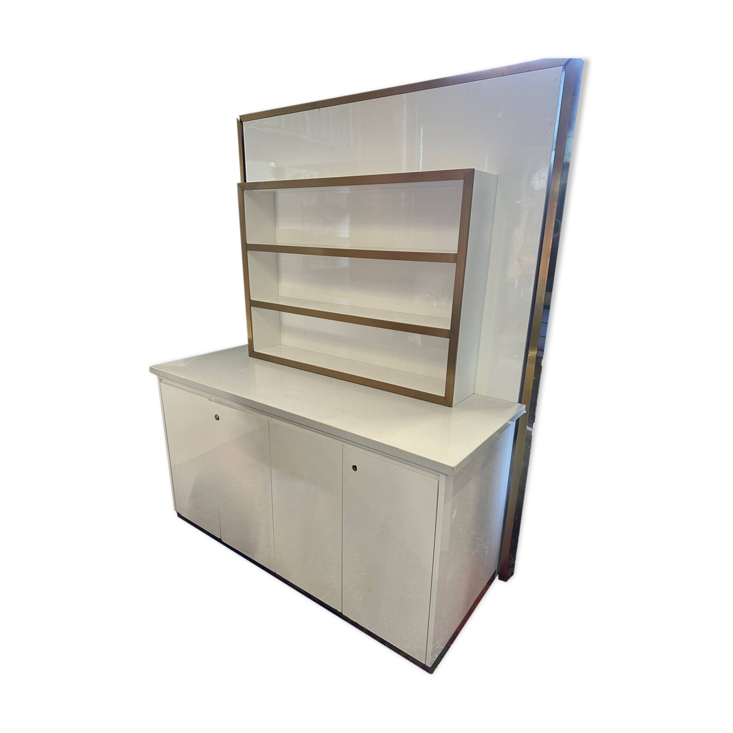 Contemporary dresser