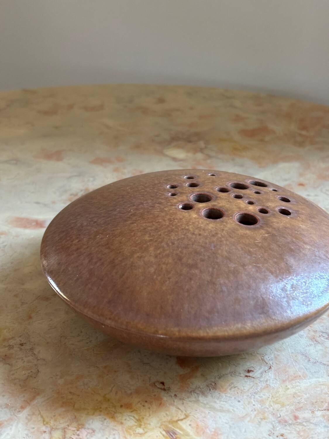 Flower frog - ceramic by Alain Di Bin