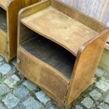 2 Art Deco bedside tables from the 1960s in walnut.