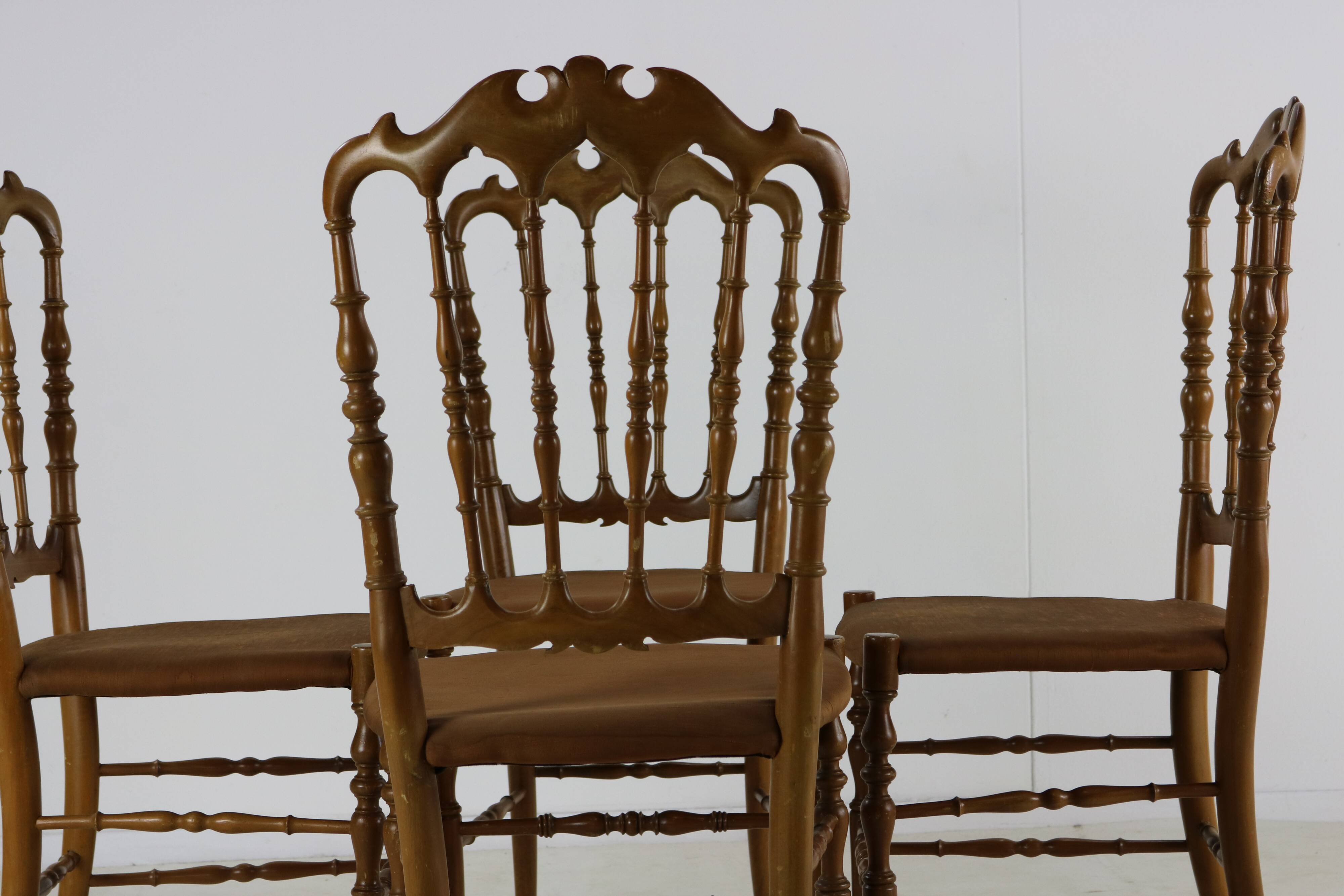 Set of four original italian design dining chairs by Descalzi for Chiavari