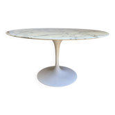 Tulip Knoll International Table by Eero Saarinen – Round marble top