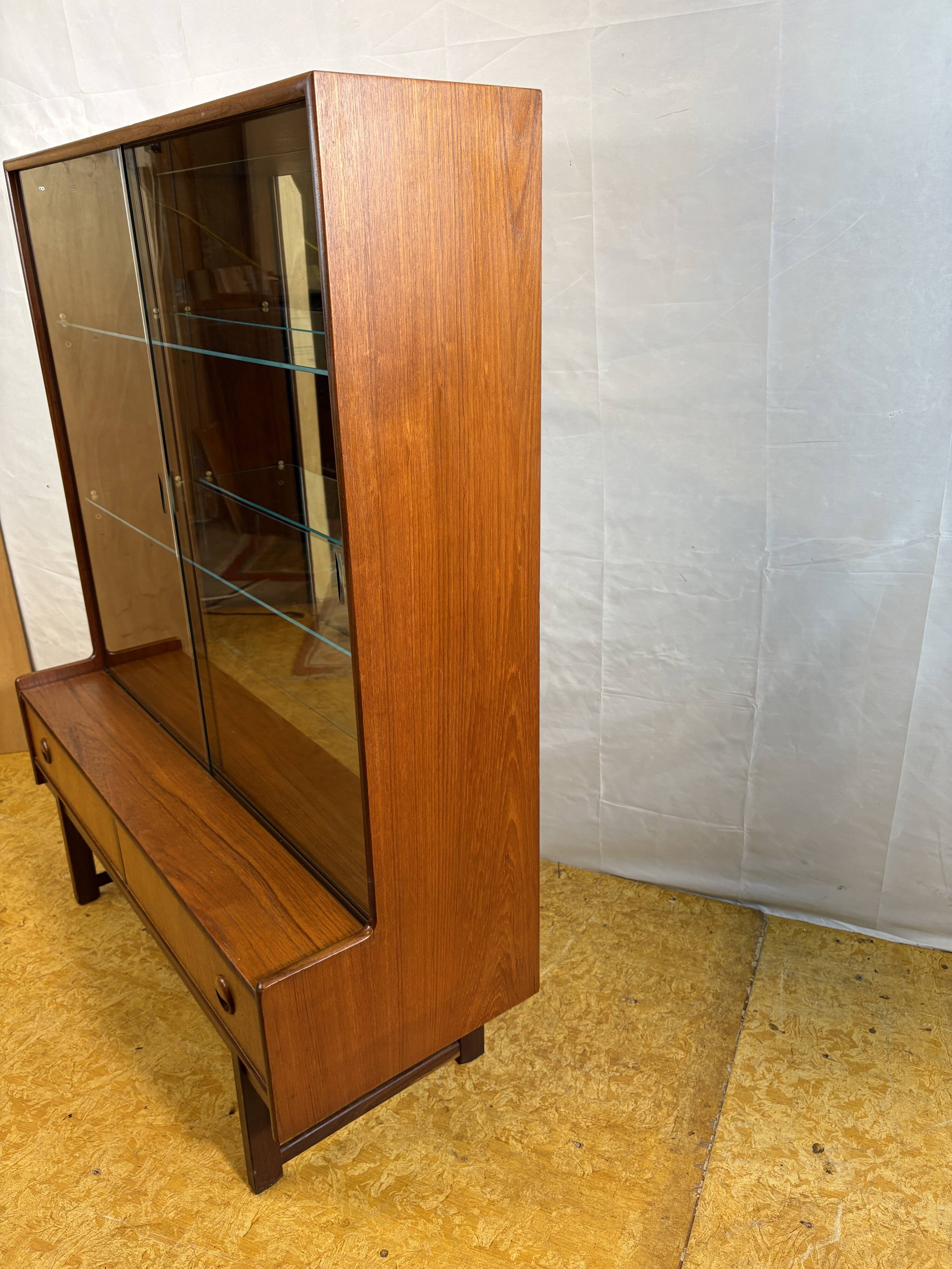 Mid-Century Vintage Turnidge of London Teak Display Cabinet (1960s–1970s)