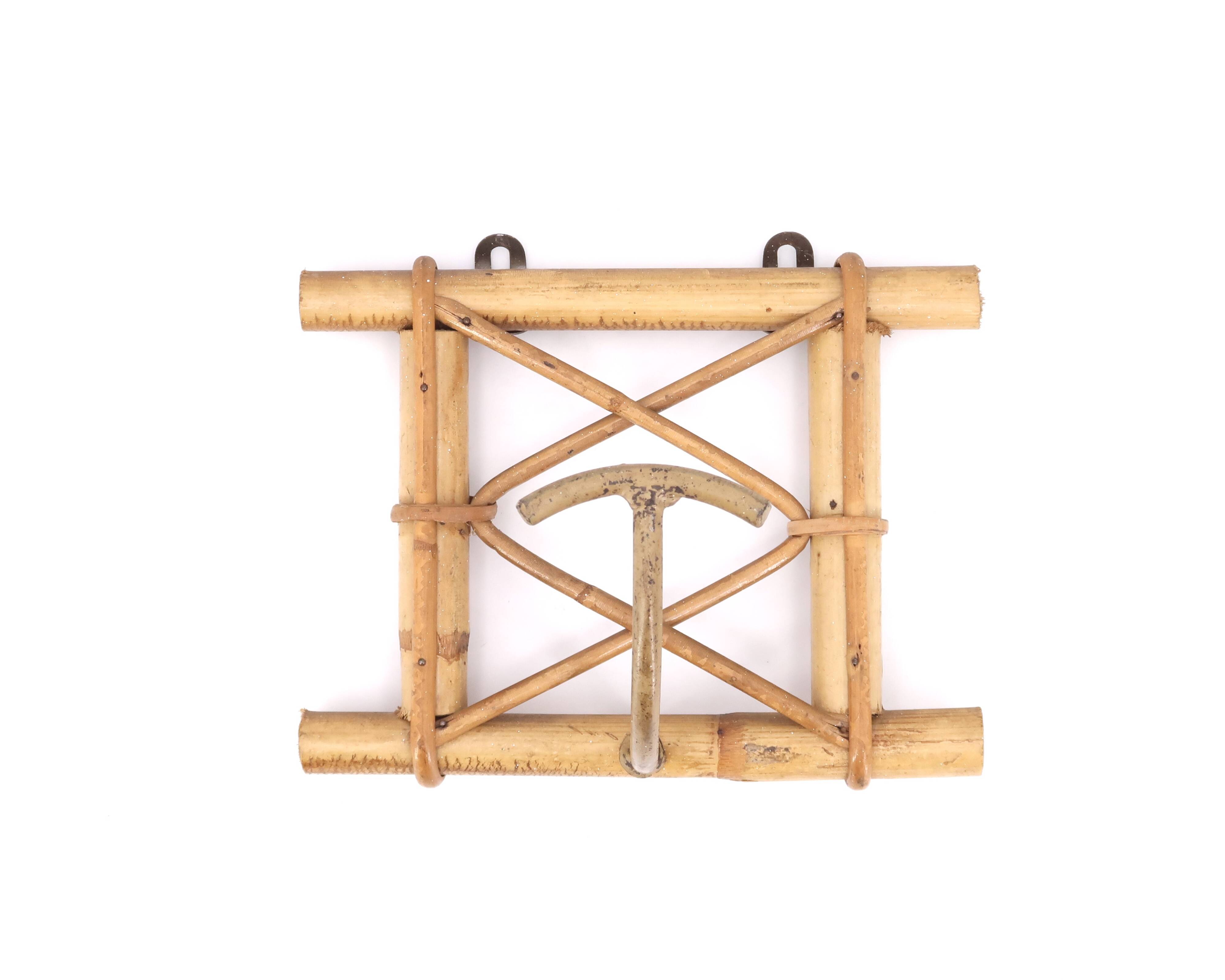 Patère porte manteau en rotin et métal, années 50